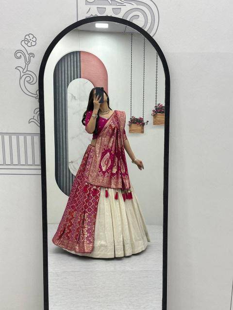 Launching wedding Special Pc 560 jecard Pink Indian lehenga choli wholesale